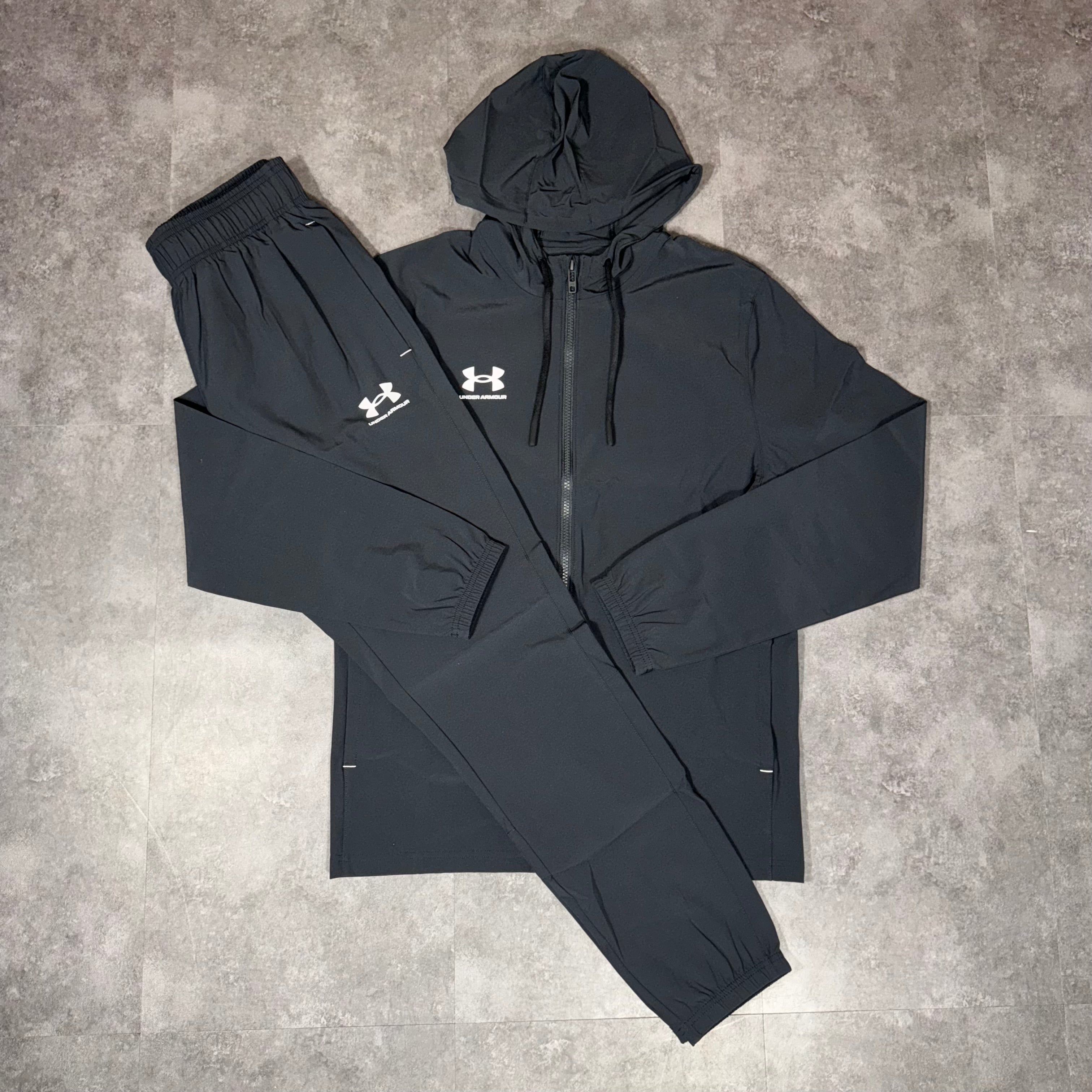 Under Armour Woven Tracksuit Black!