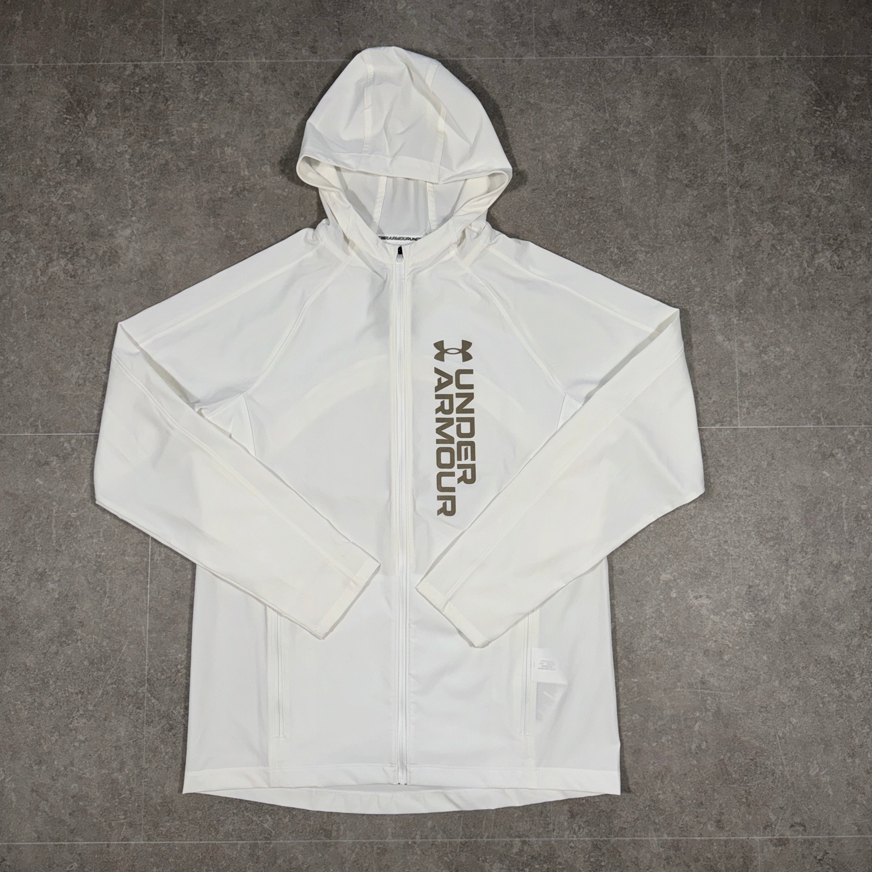 Under Armour Out run the storm Windrunner White