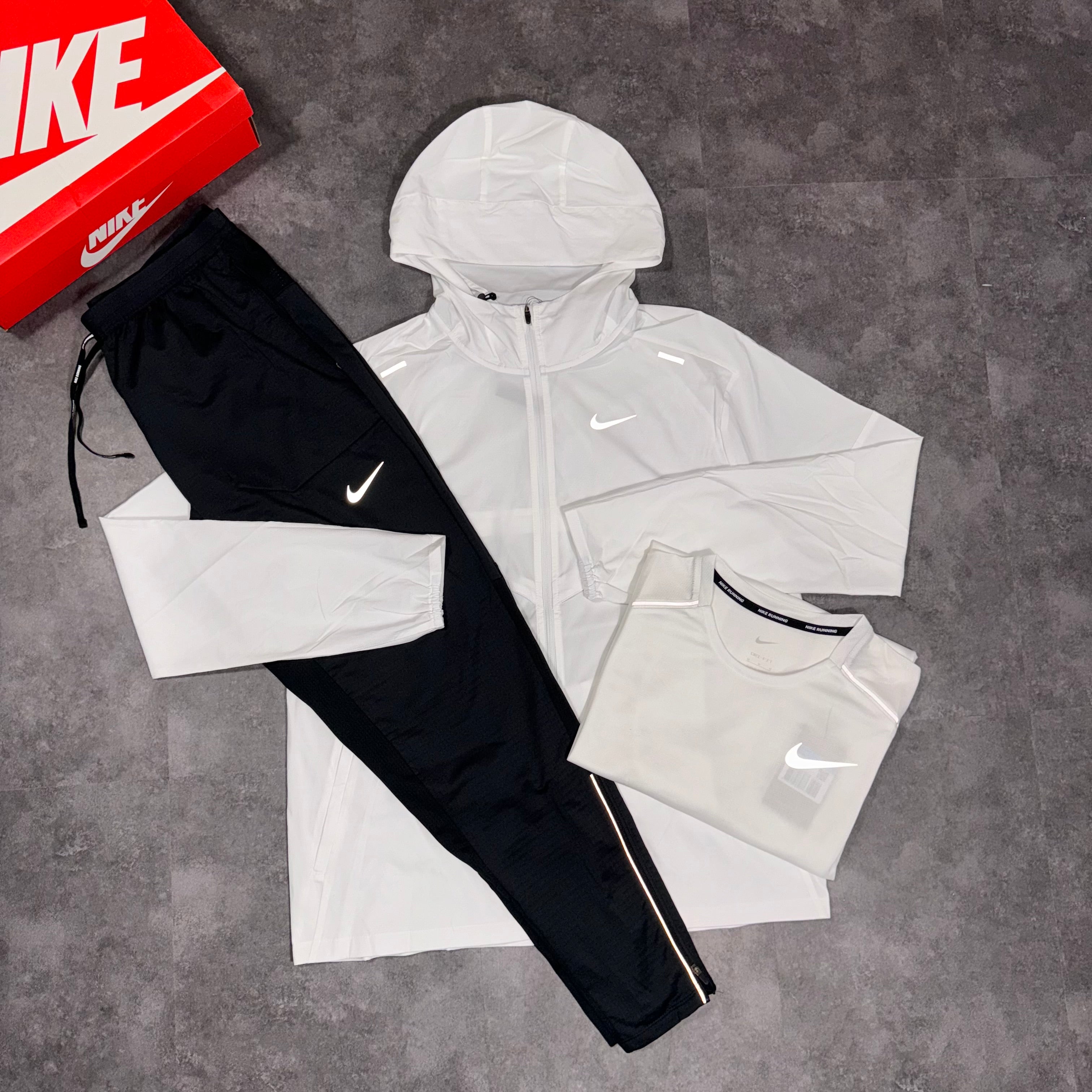 Nike 3 Piece Tracksuit White/Black