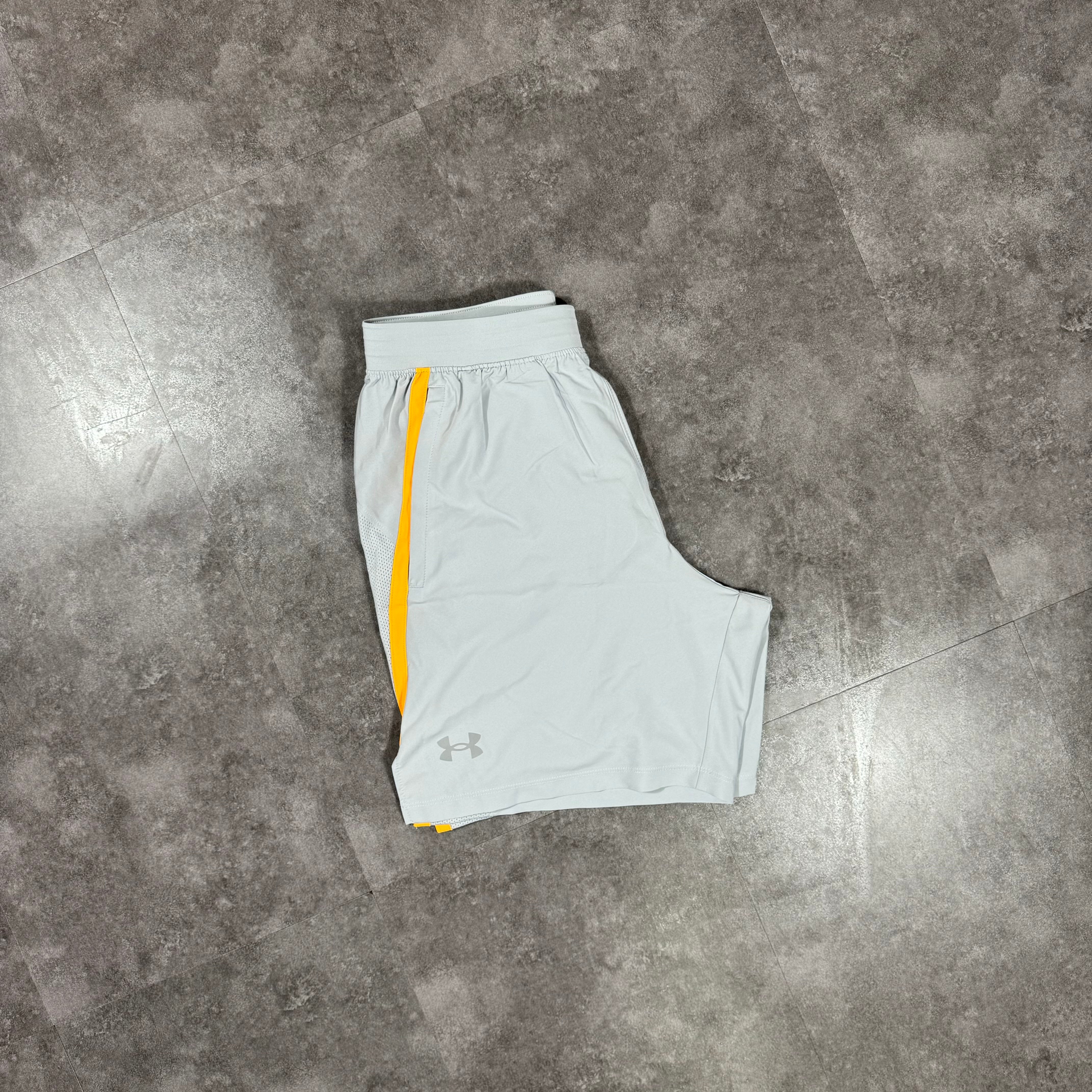 Under Armour Launch 7" Shorts Grey/Orange